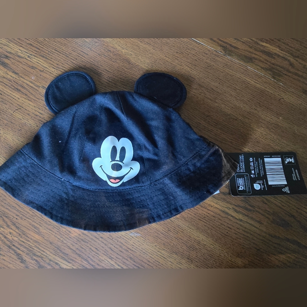 NWT Disney Mickey Mouse Black Bucket Hat
